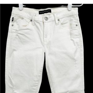 ROCK & REPUBLIC JEANS